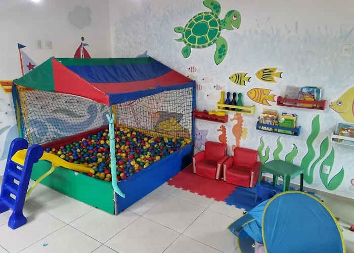 Apartamento em frente a Praia Grande Condomínio Le Bon Vivant Arraial do Cabo